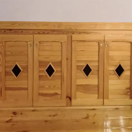 1 Bedroom Cozy In بيت للعطل Osolin